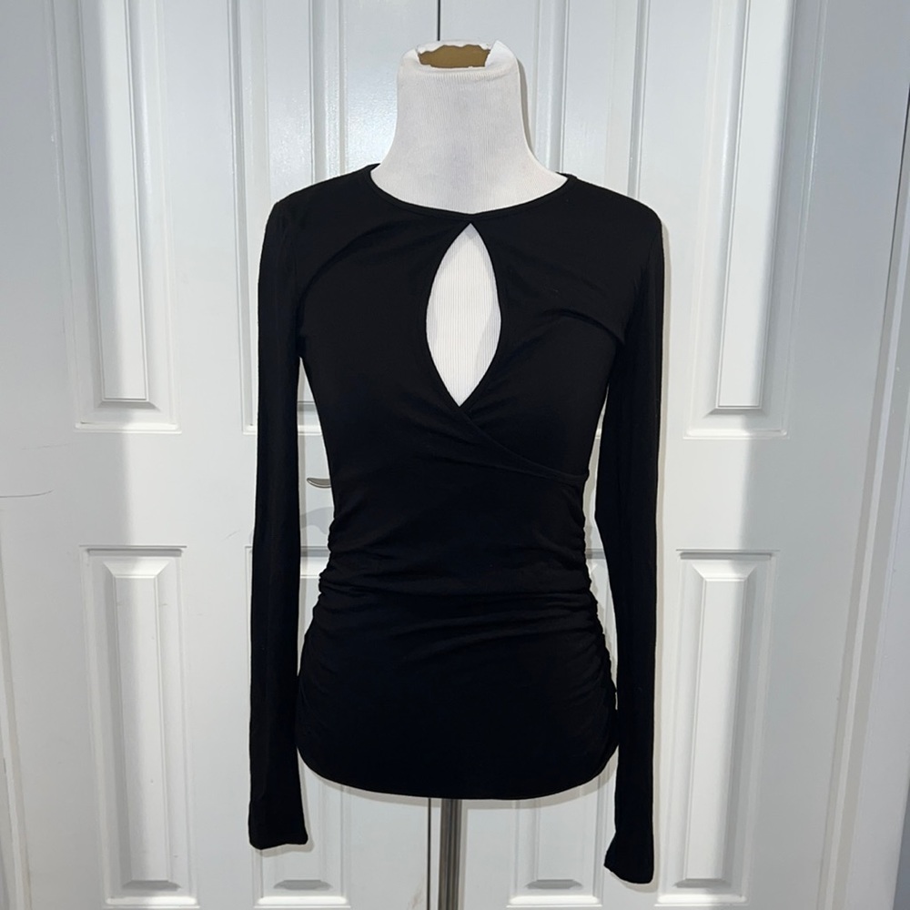 Anthropologie Vanessa Virginia keyhole ruched top
